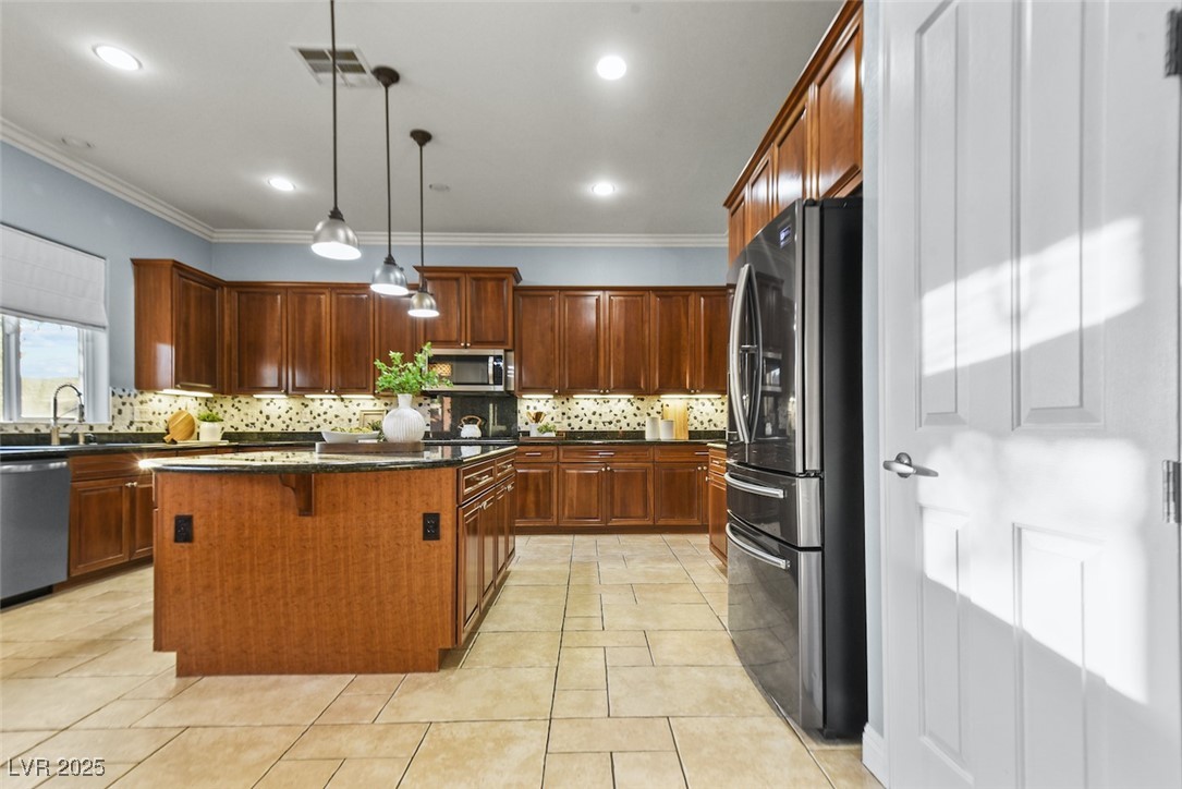 8209 Chapelle Court