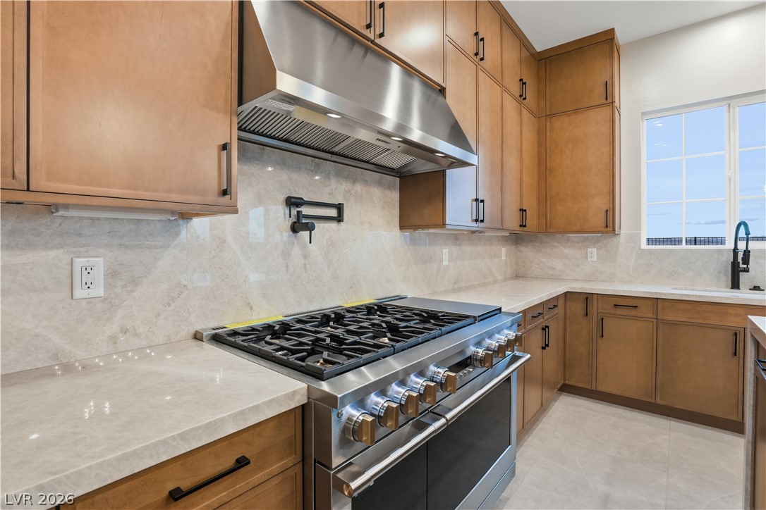 1654 Strada Gracia