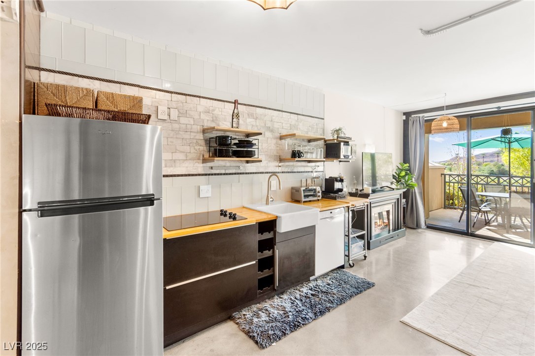 29 Montelago Boulevard 107