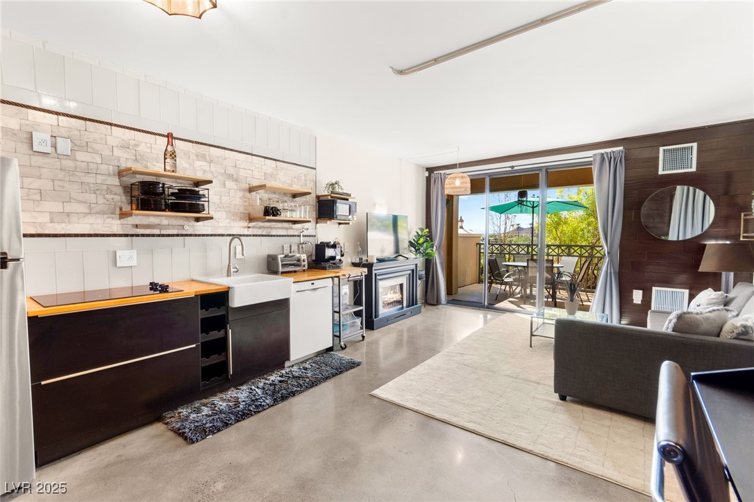 29 Montelago Boulevard 107