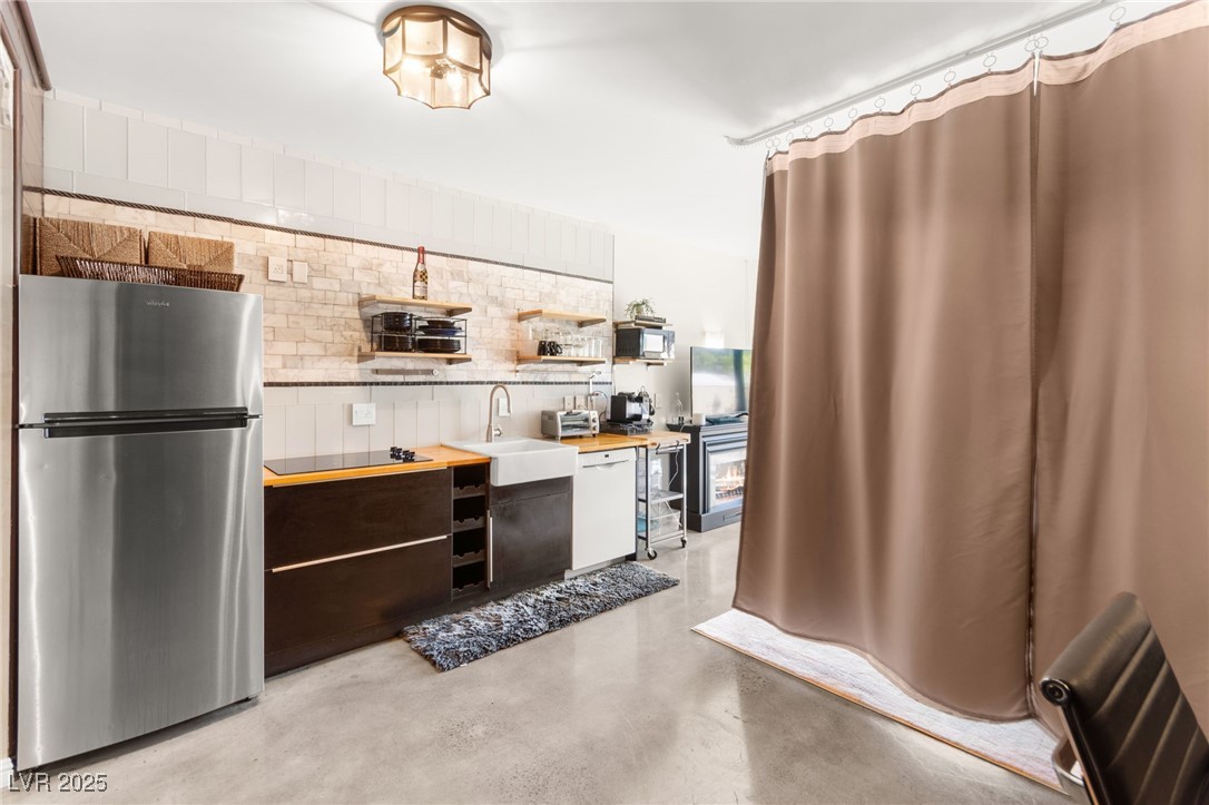 29 Montelago Boulevard 107