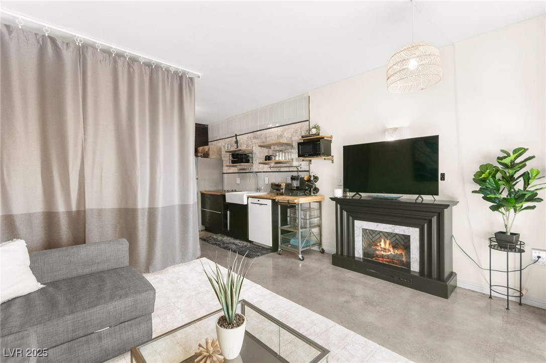 29 Montelago Boulevard 107