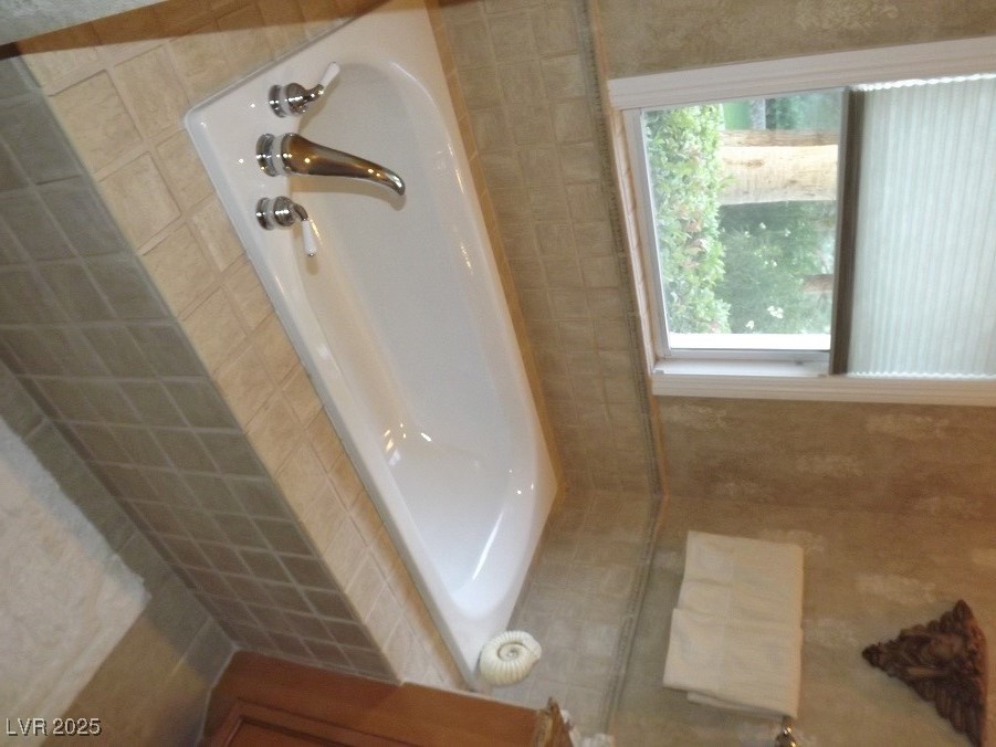 10 STRADA DI CIRCOLO 0