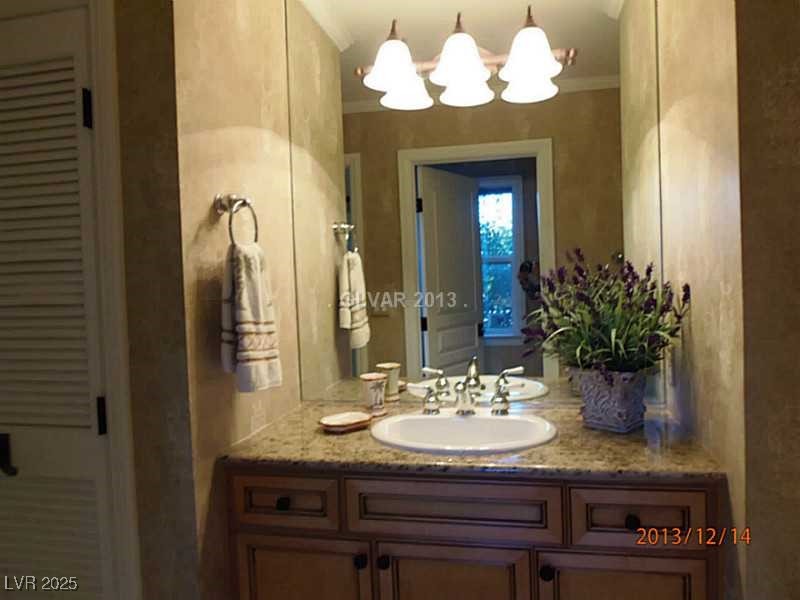 10 STRADA DI CIRCOLO 0