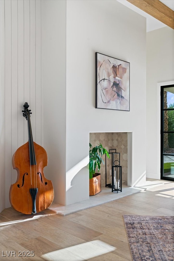 9 Via Paradiso Street