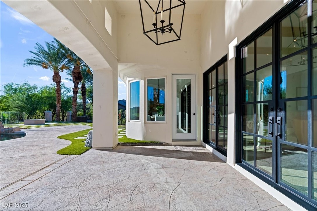 9 Via Paradiso Street