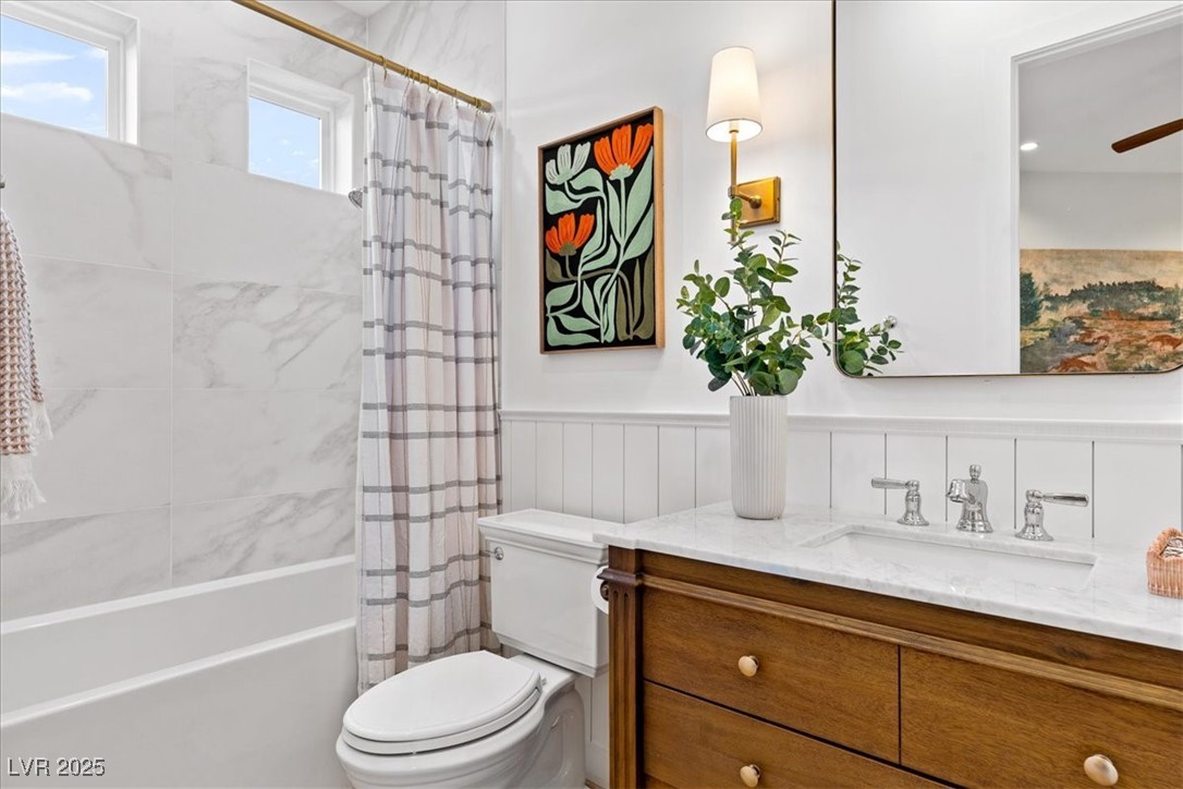 9 Via Paradiso Street