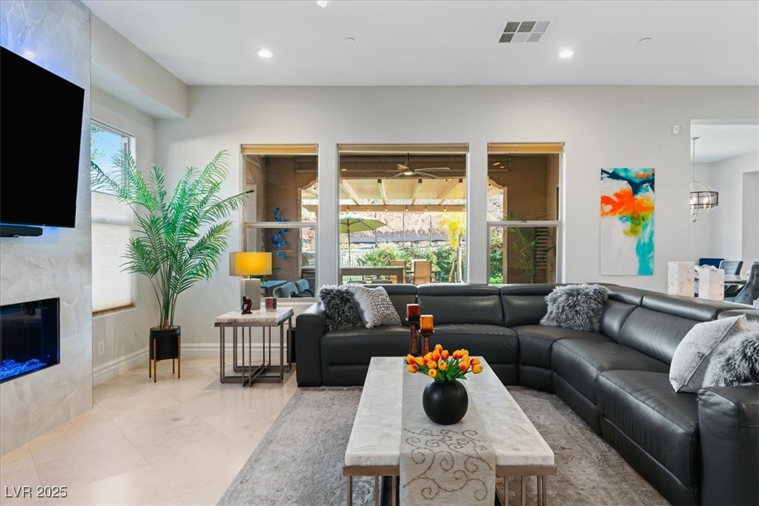 8 Viola Carino Court