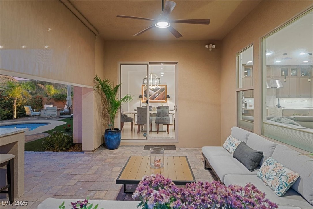 8 Viola Carino Court