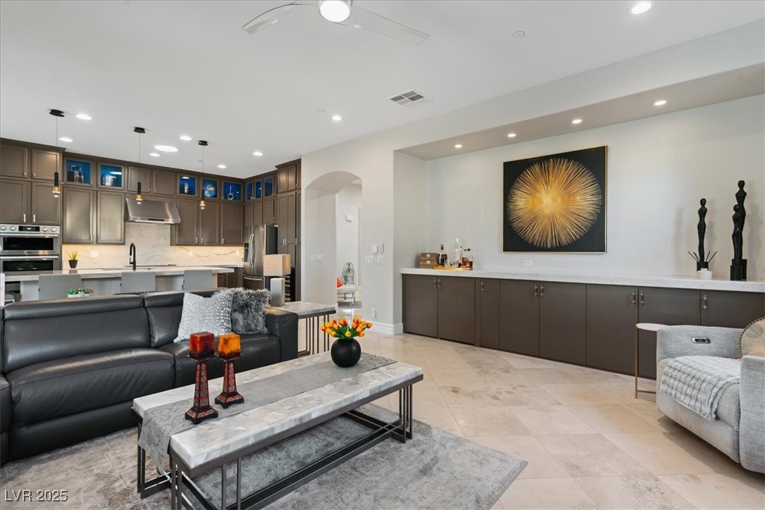 8 Viola Carino Court