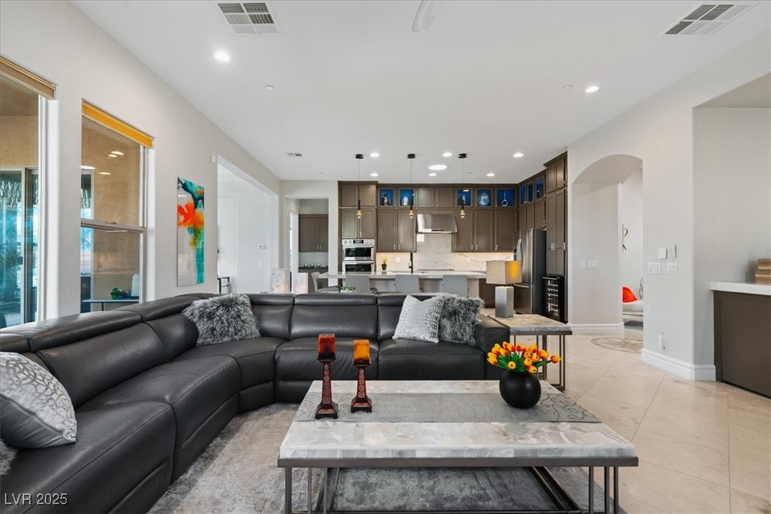 8 Viola Carino Court