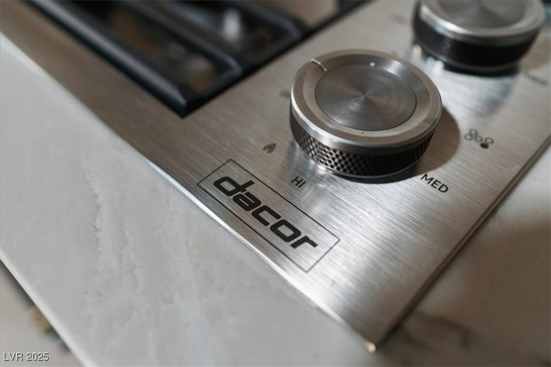 8 Viola Carino Court