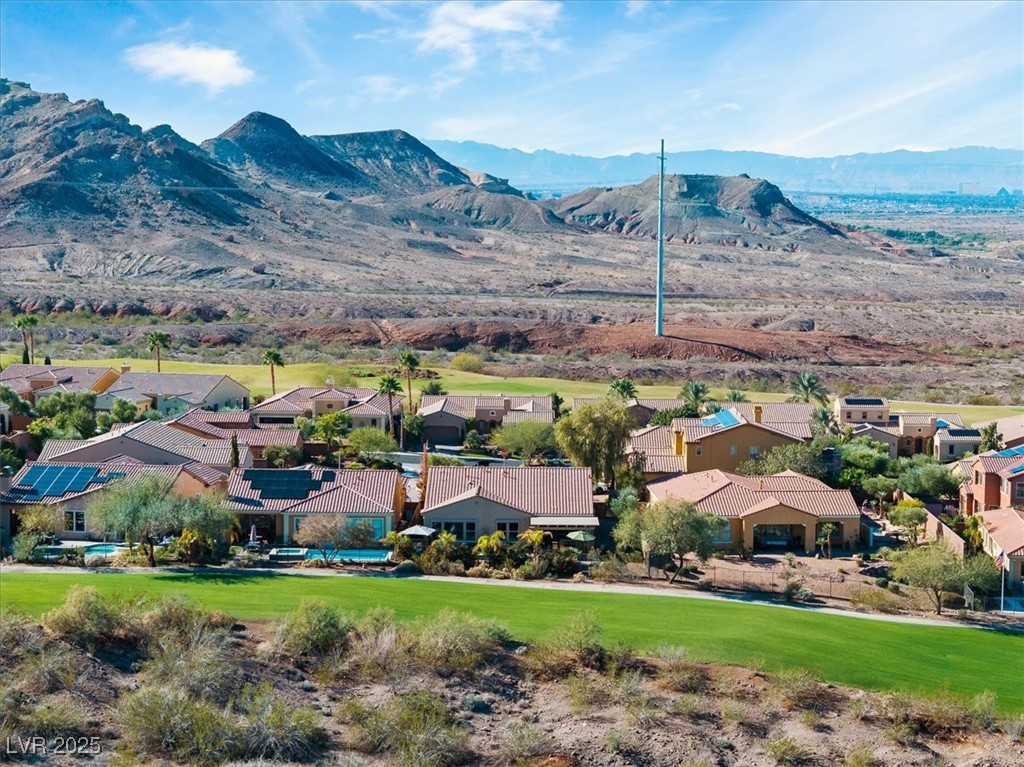 8 Viola Carino Court