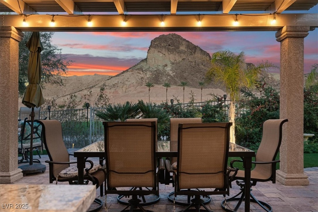 8 Viola Carino Court