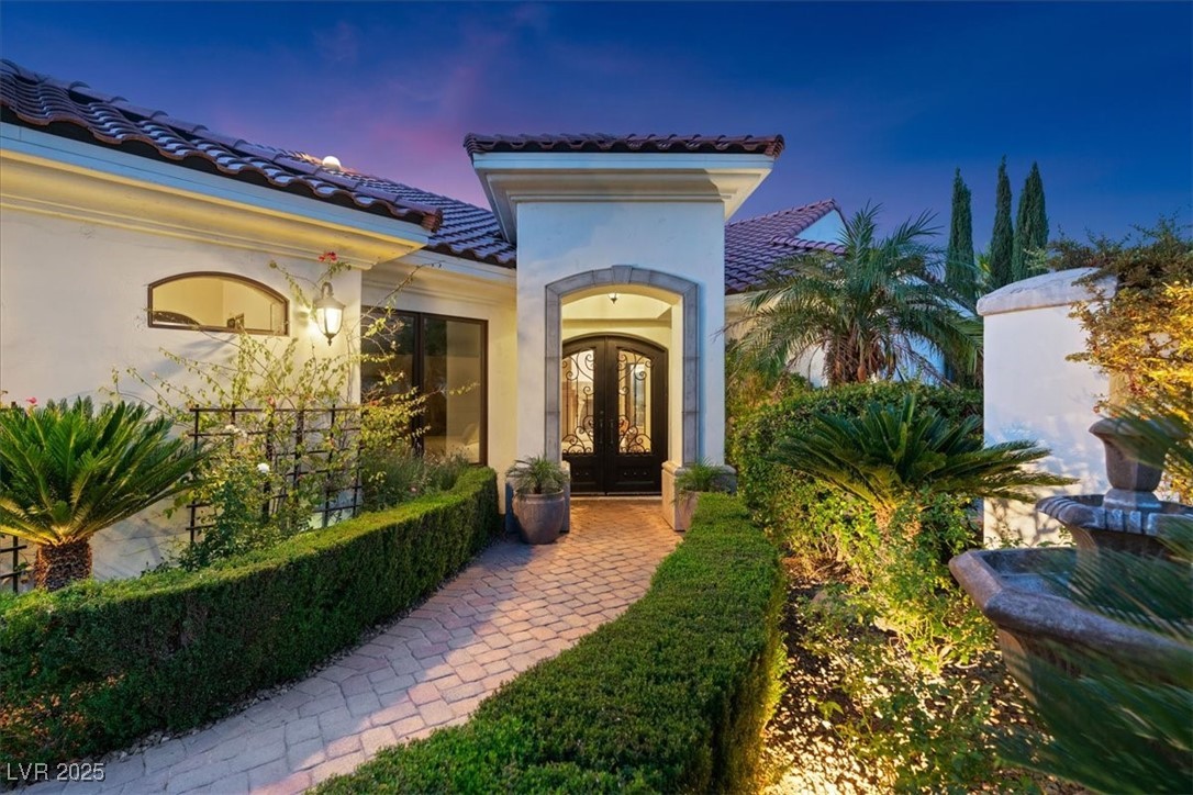 20 Via Paradiso Street