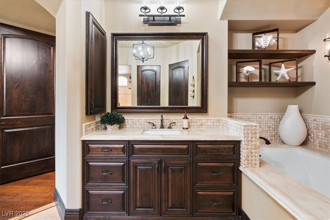 20 Via Paradiso Street