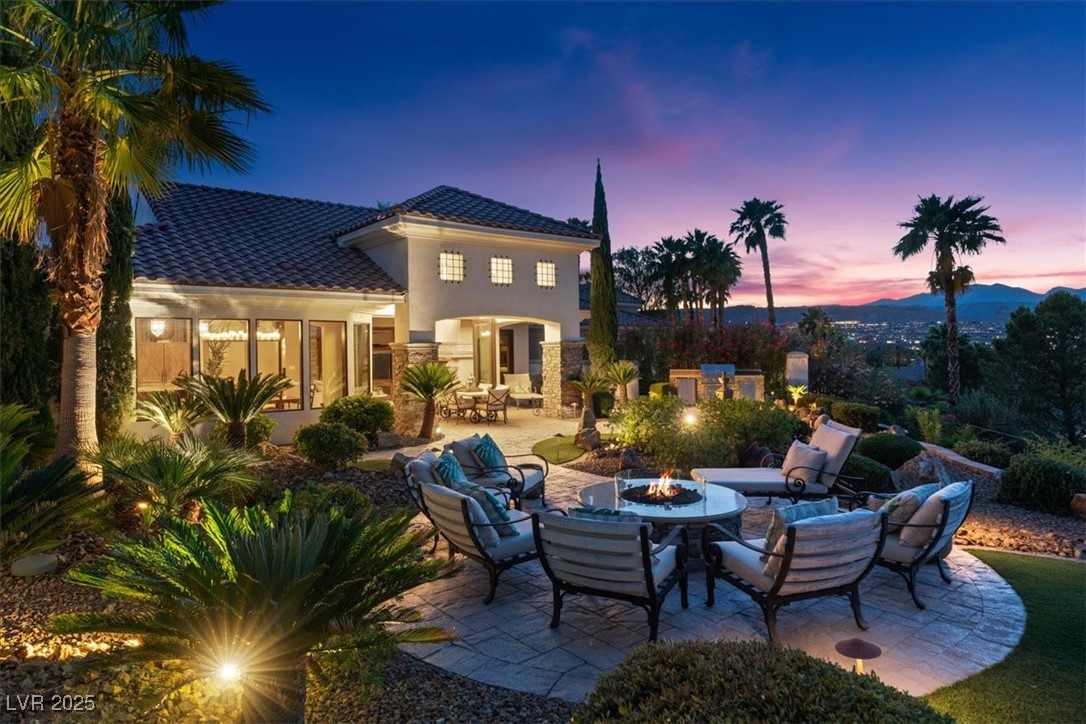 20 Via Paradiso Street