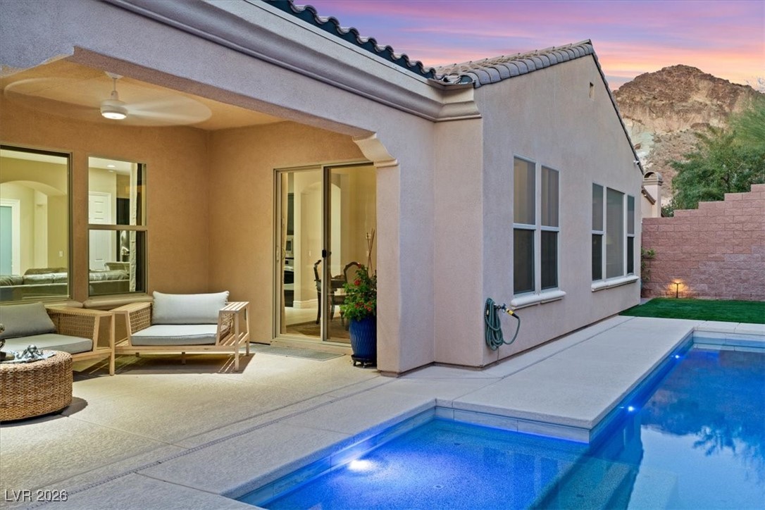 3 Viola Carino Court