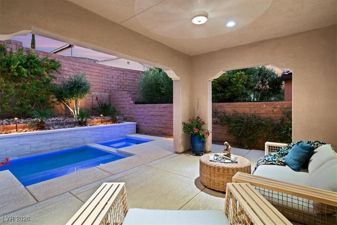 3 Viola Carino Court