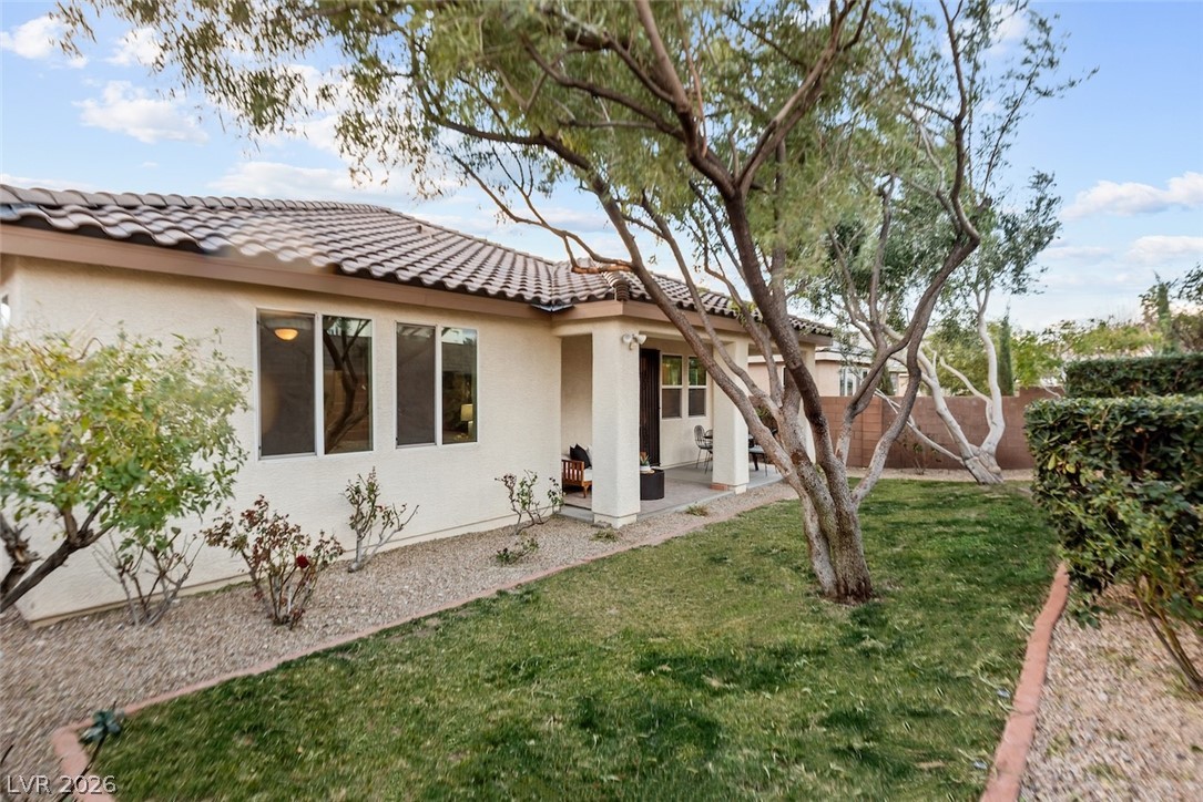 7735 Sugarloaf Peak Street