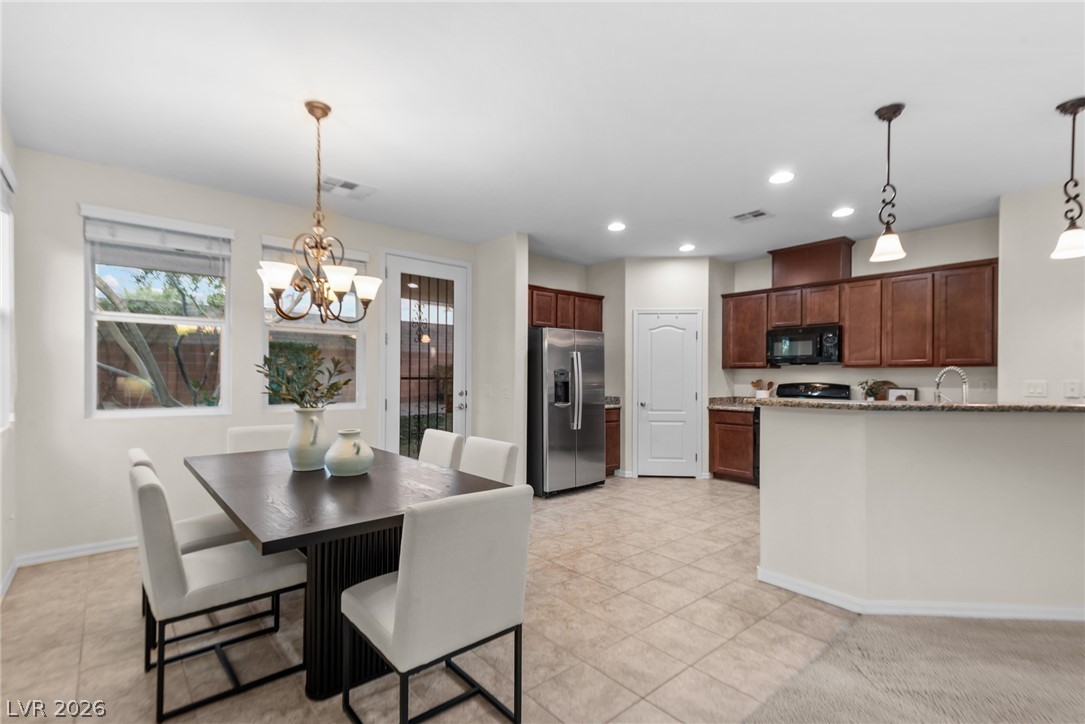 7735 Sugarloaf Peak Street