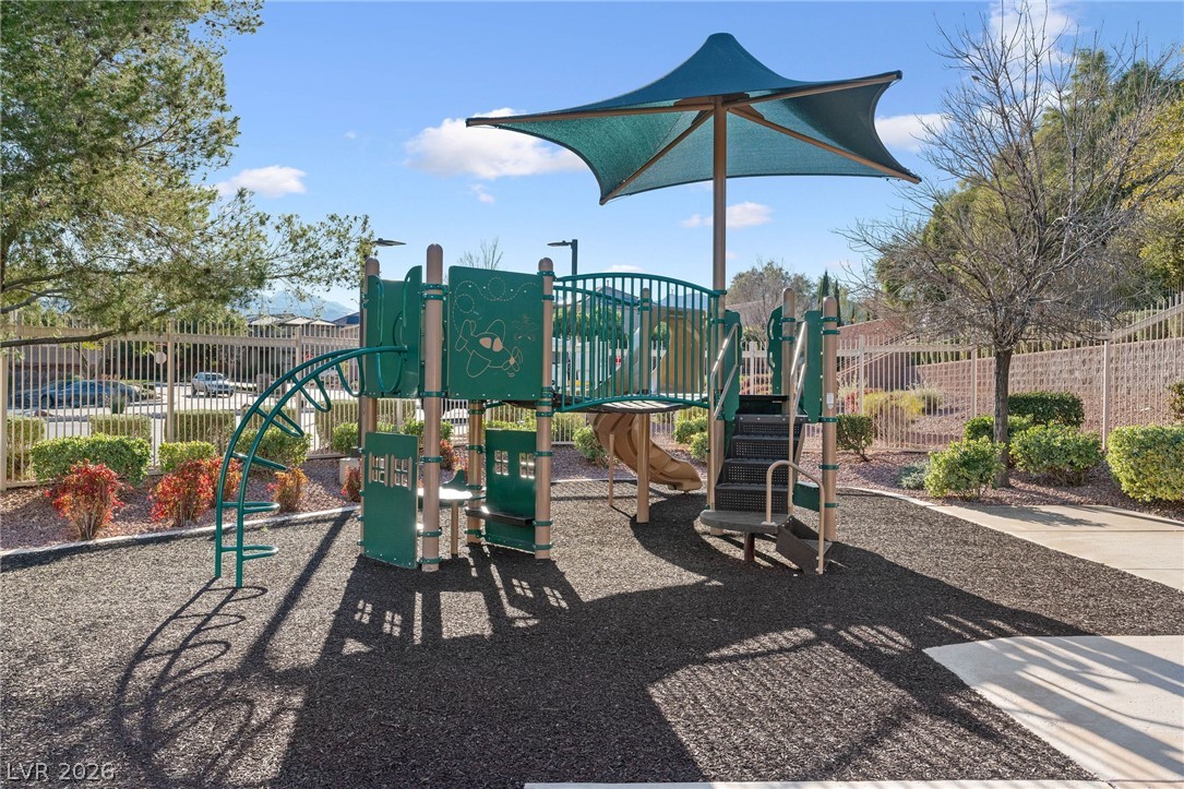 7735 Sugarloaf Peak Street