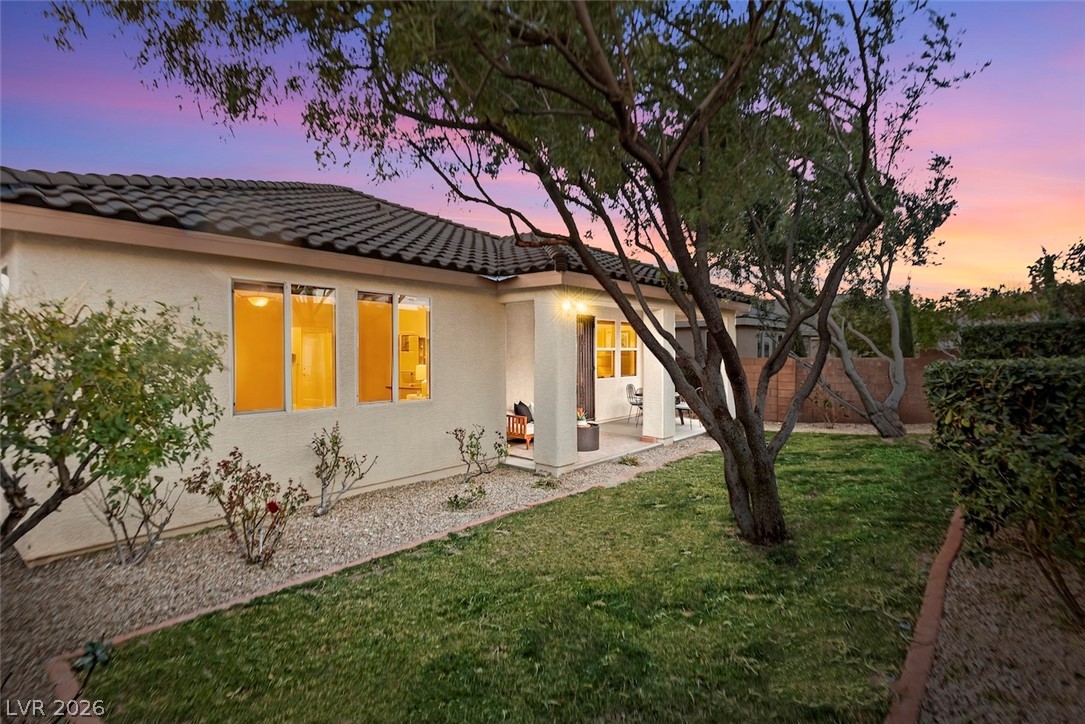 7735 Sugarloaf Peak Street