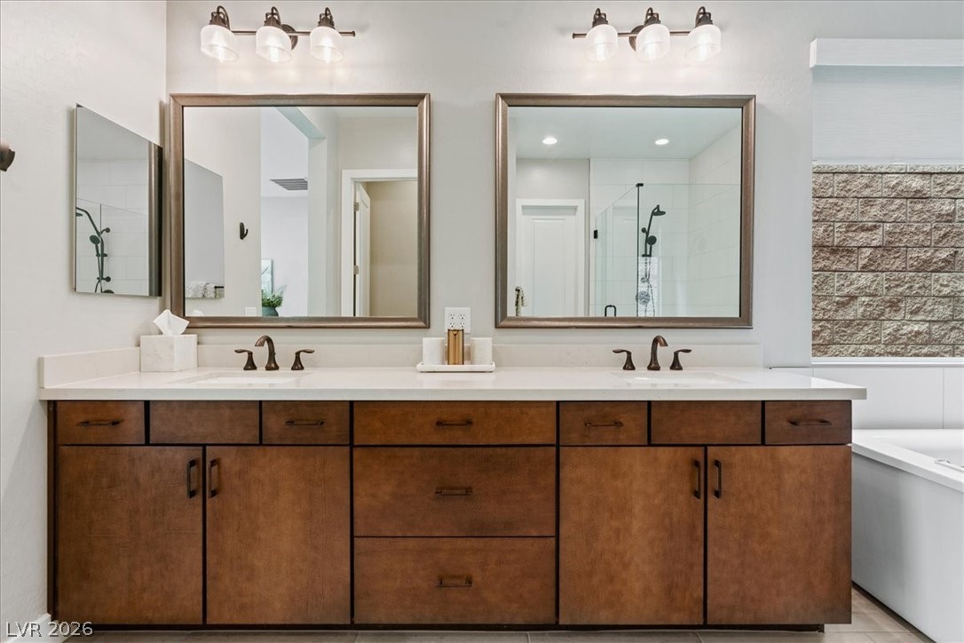 38 Costa Tropical Drive