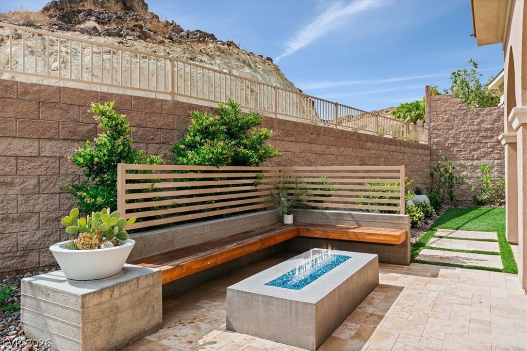 38 Costa Tropical Drive