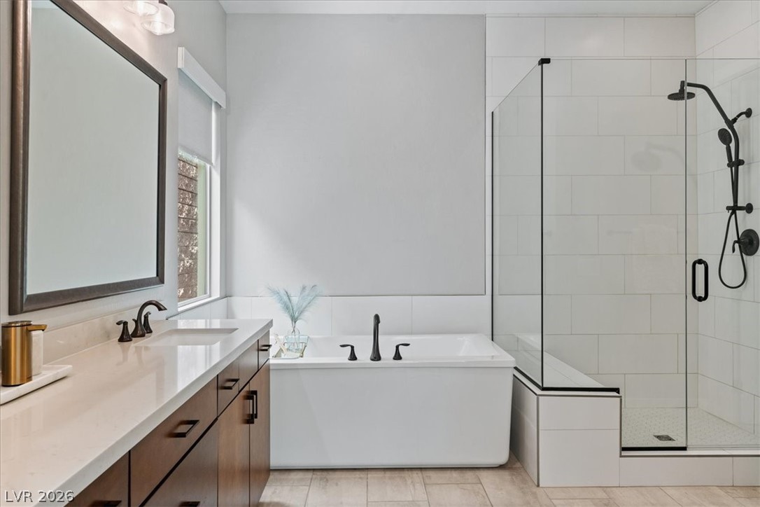 38 Costa Tropical Drive