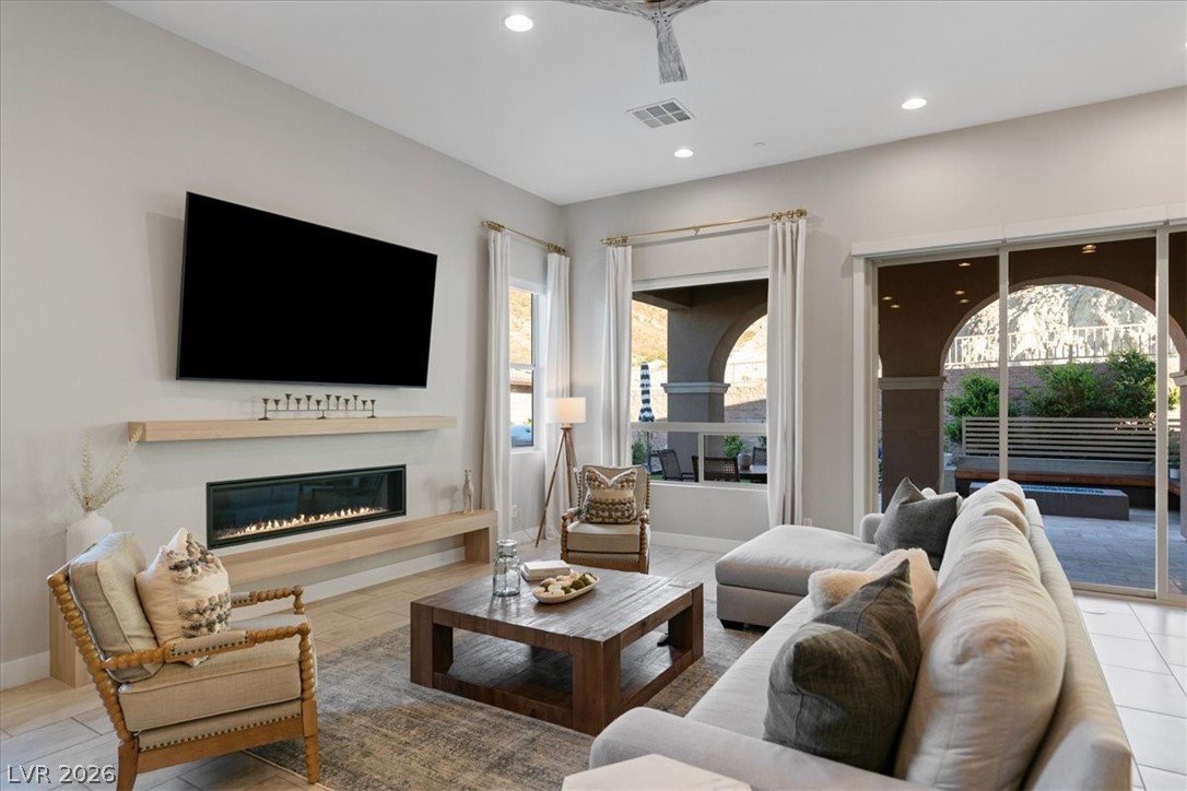 38 Costa Tropical Drive