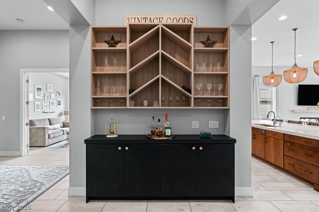 38 Costa Tropical Drive