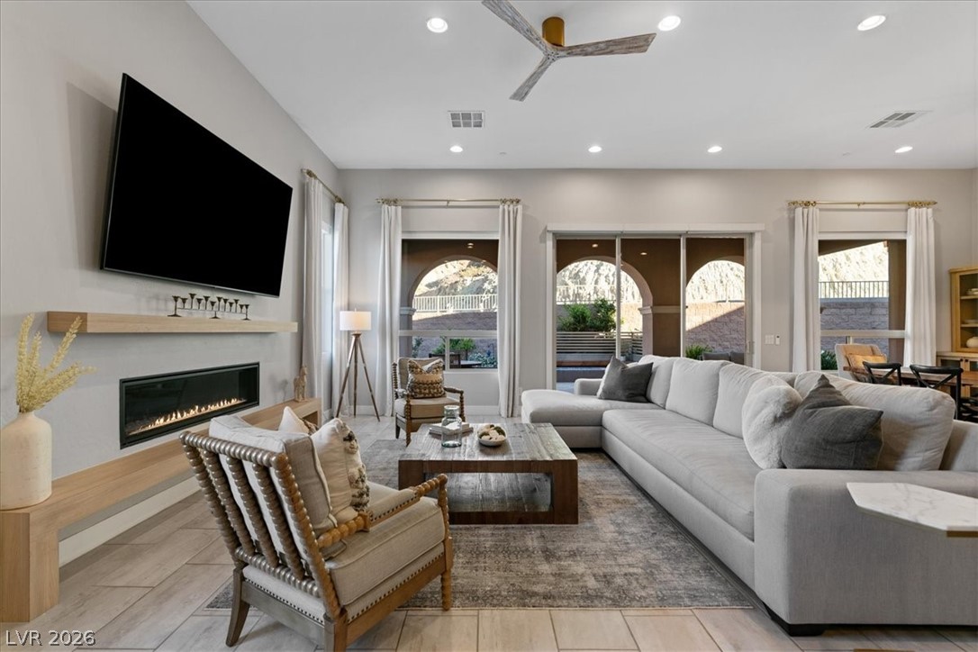 38 Costa Tropical Drive