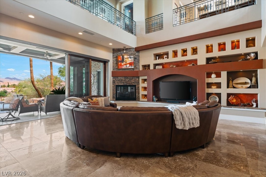 28 Via Siena Place