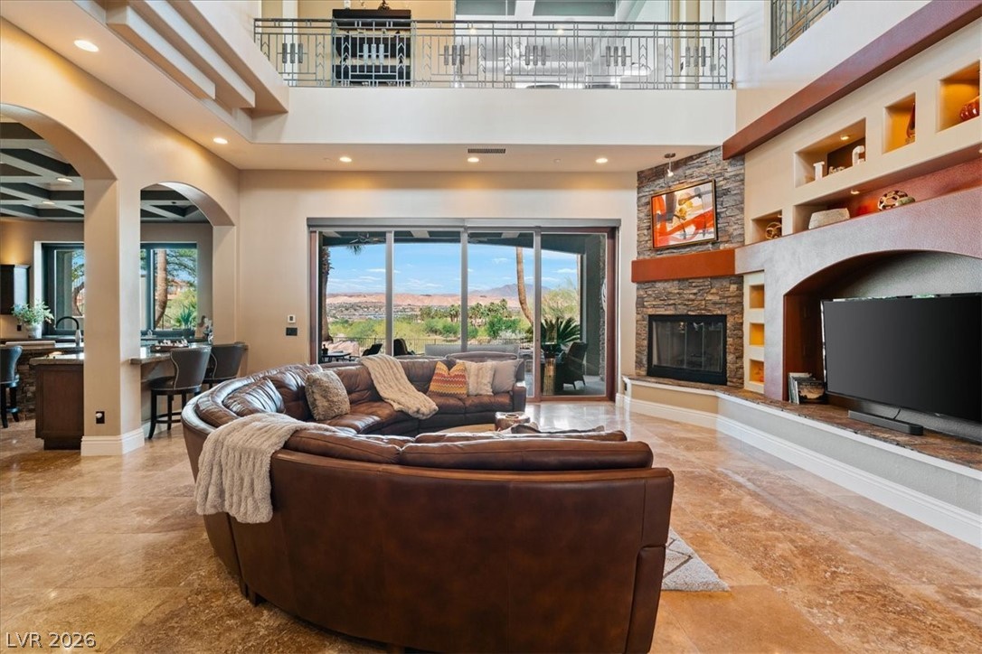 28 Via Siena Place