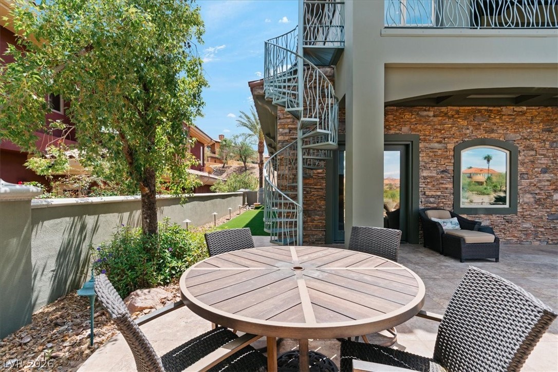 28 Via Siena Place