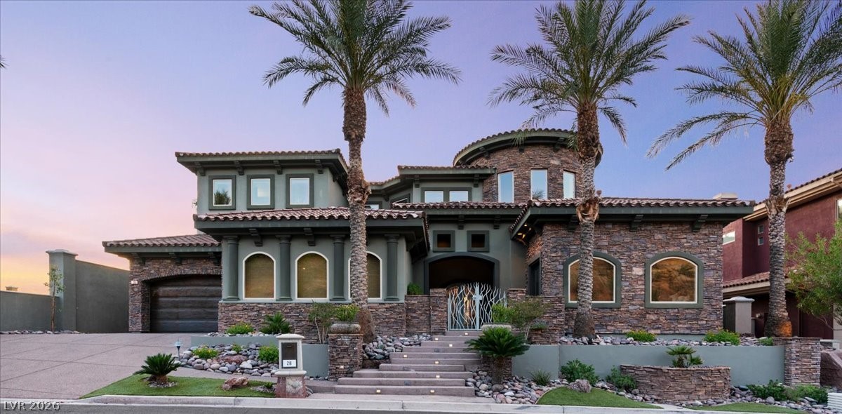 28 Via Siena Place