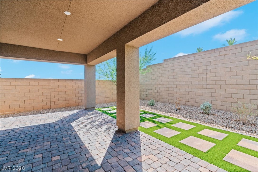 37 Charlotte Ridge Place