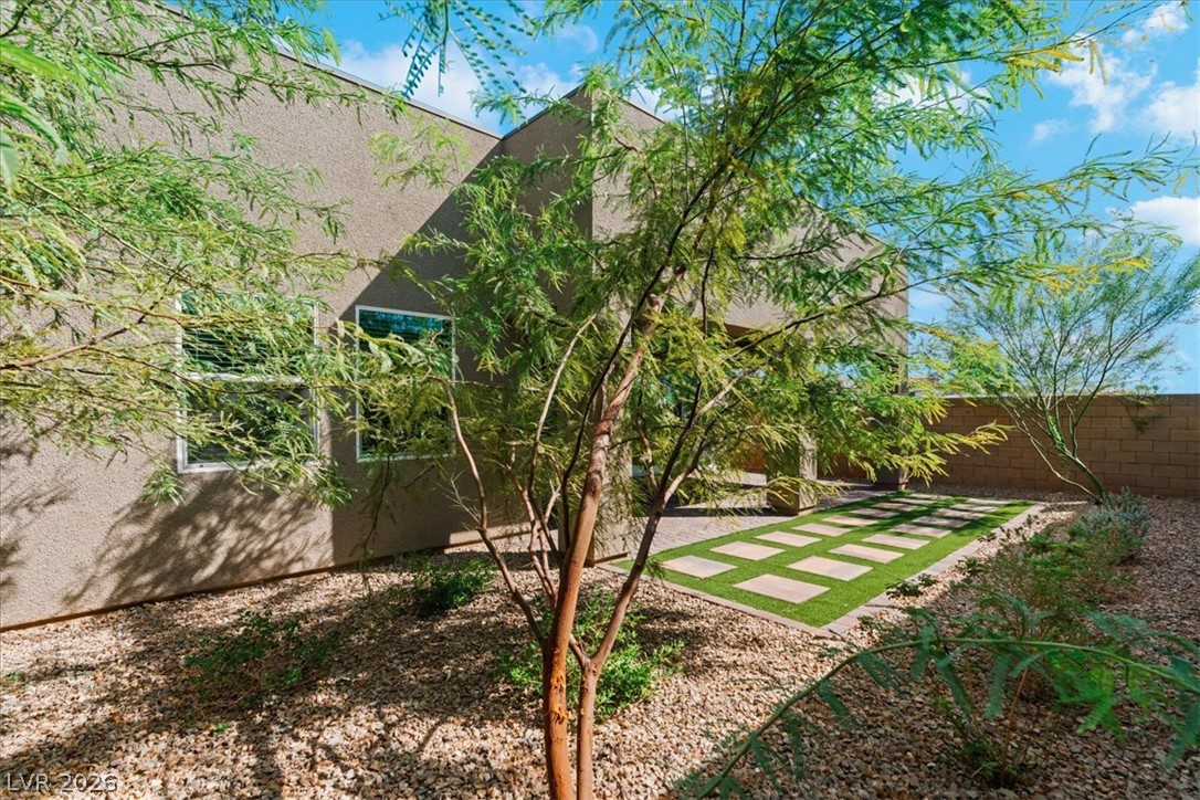 37 Charlotte Ridge Place