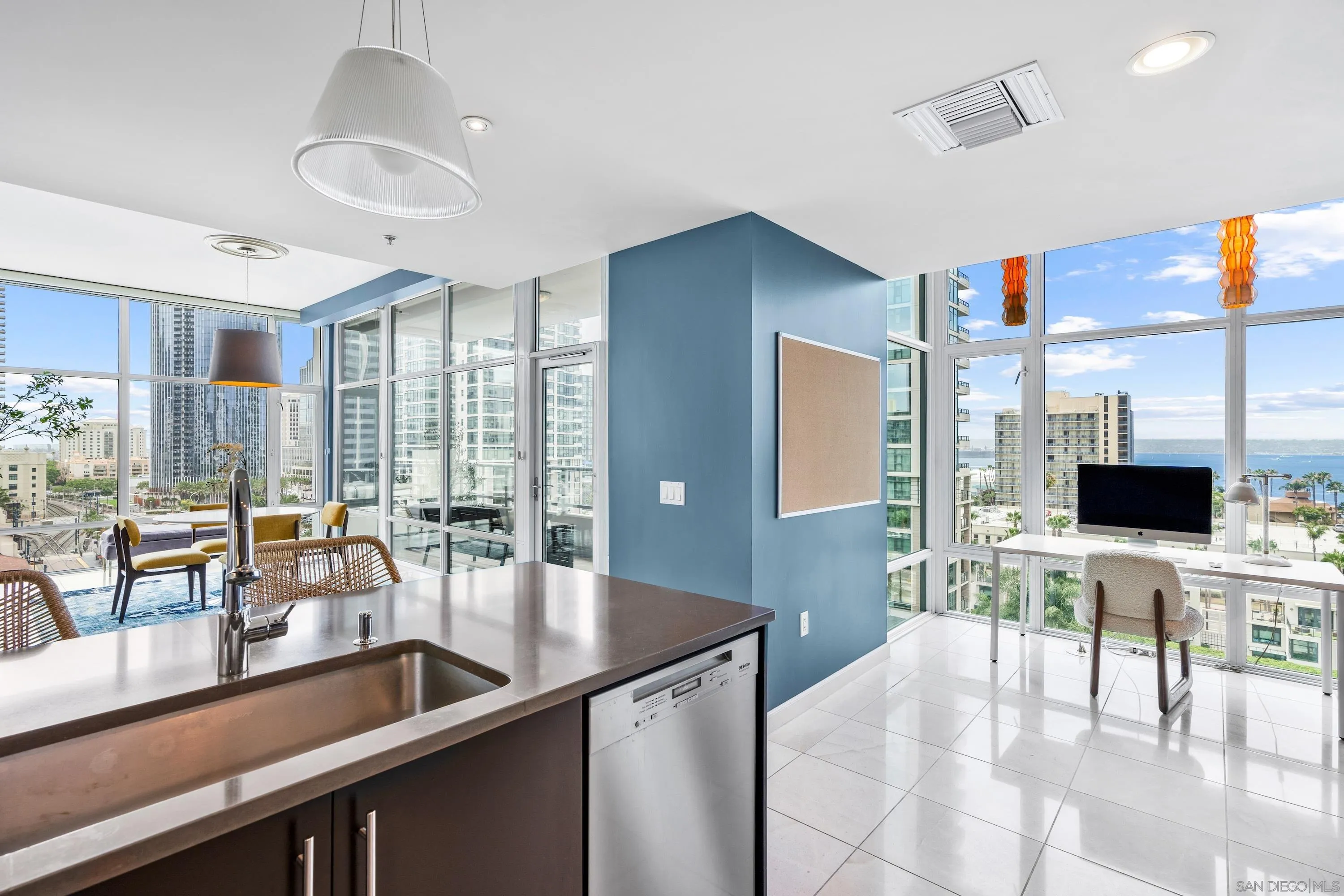 1262 Kettner Blvd # 904