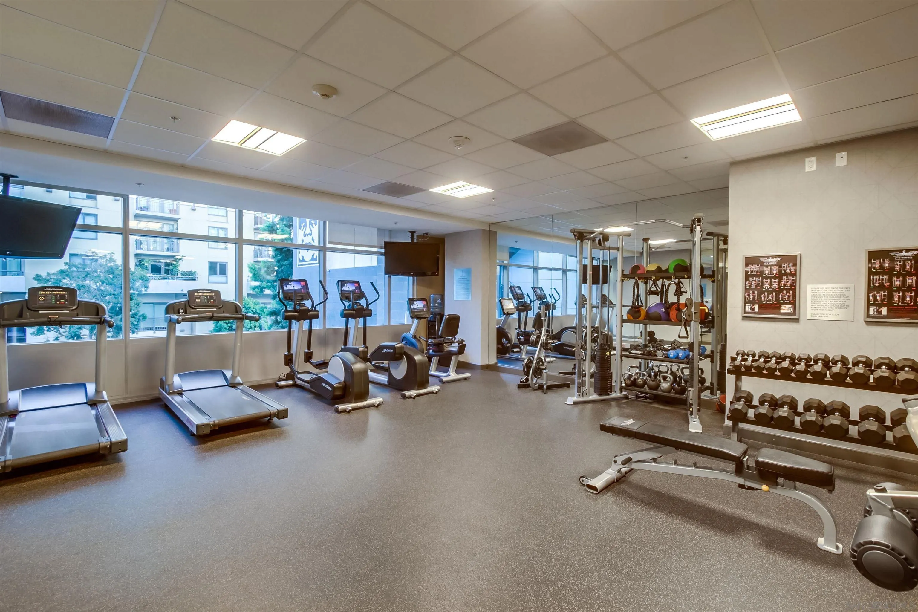 1262 Kettner Blvd # 904