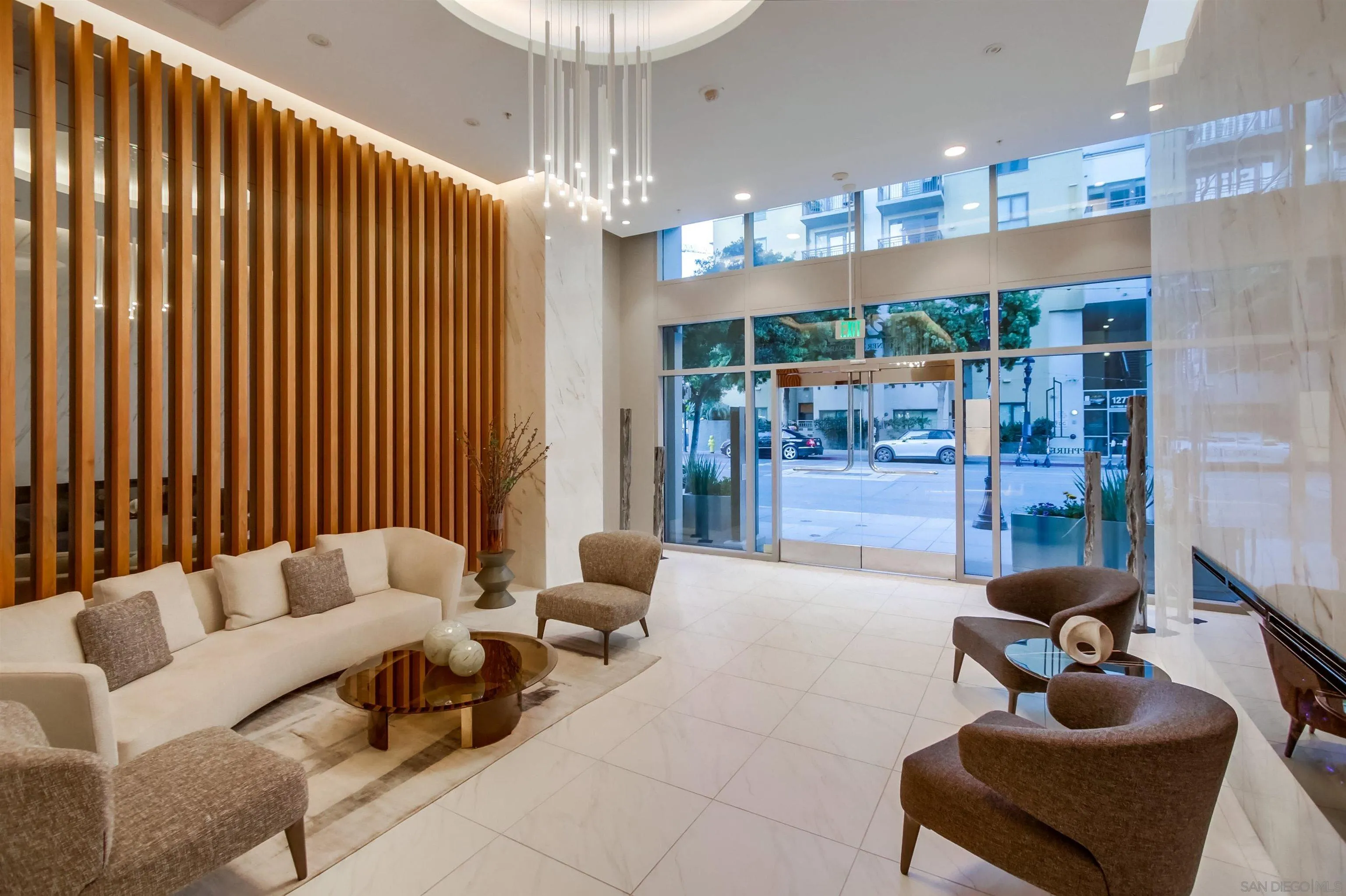 1262 Kettner Blvd # 904