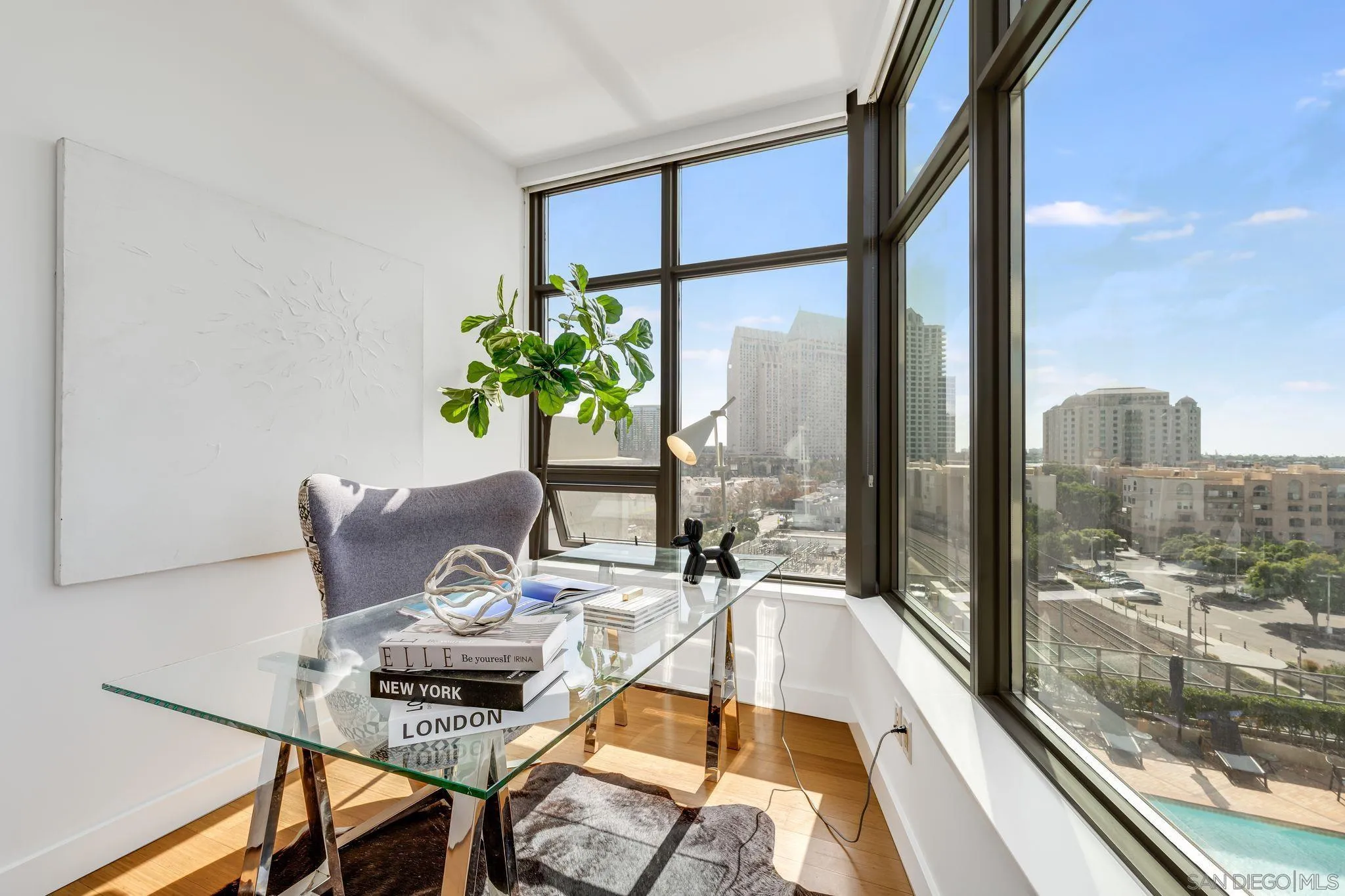 700 W E Street # 701