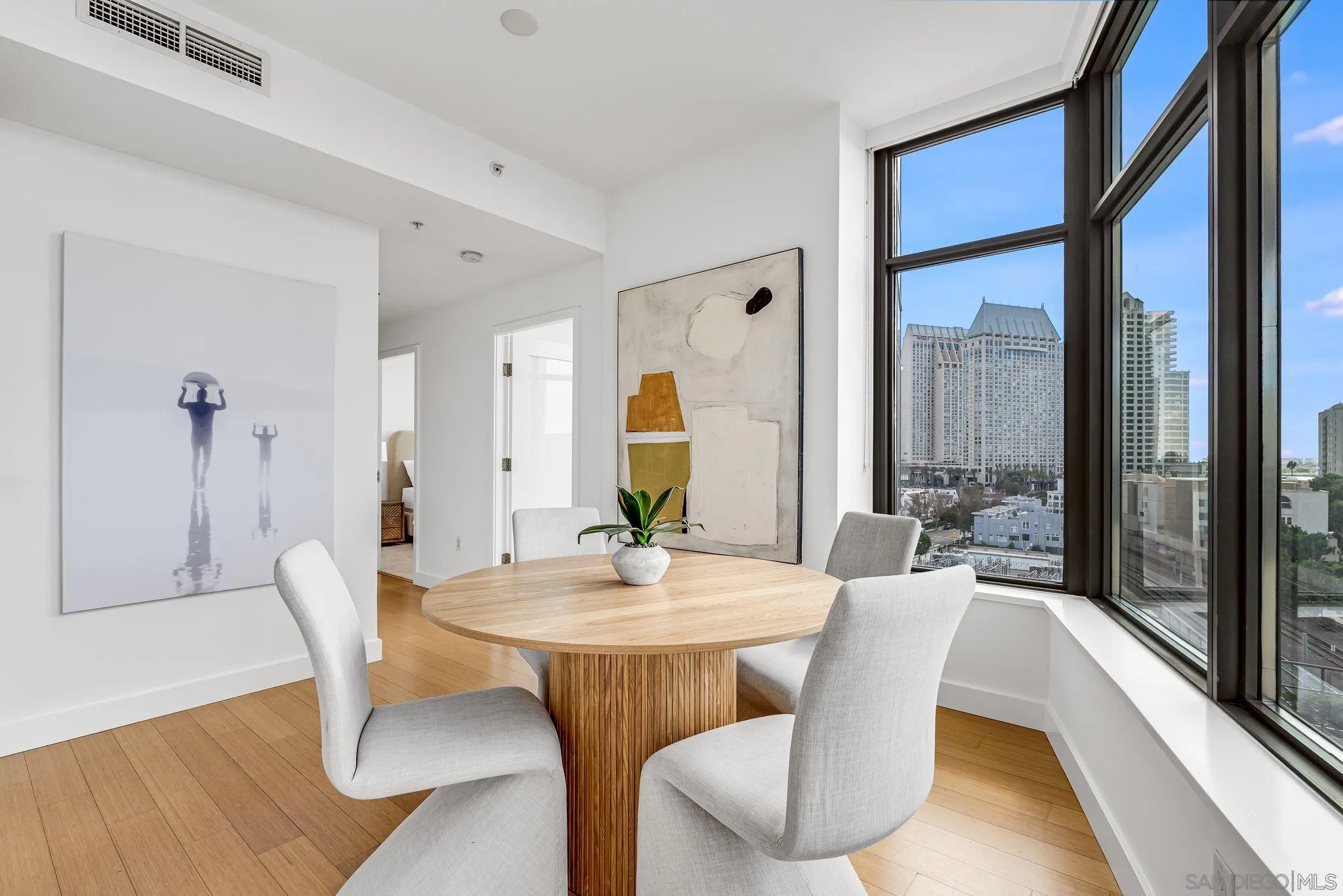 700 W E Street # 701