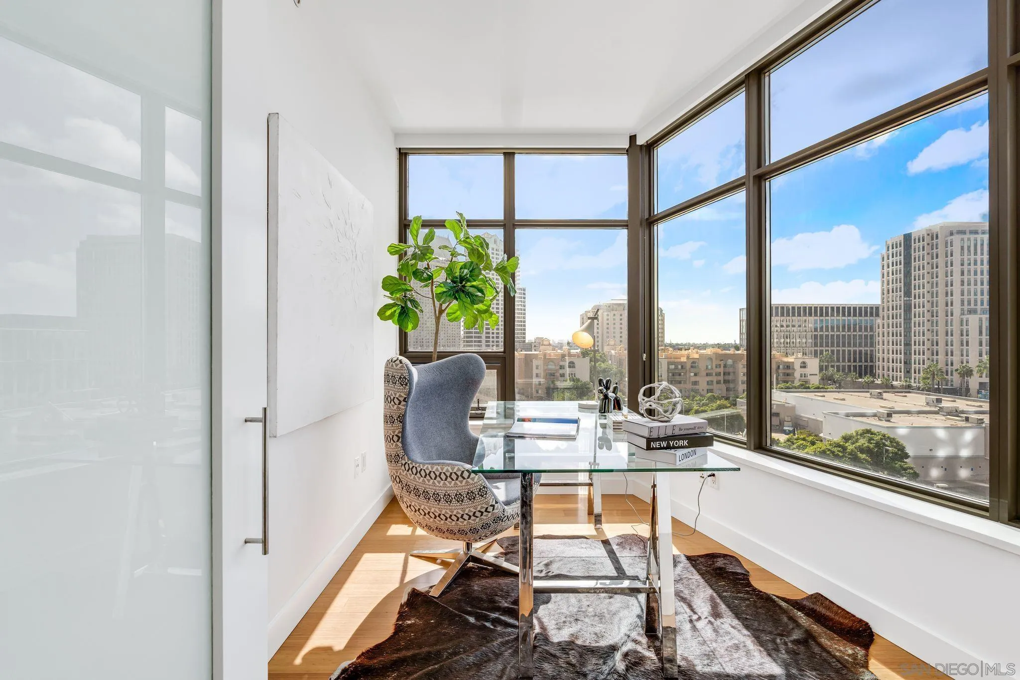 700 W E Street # 701