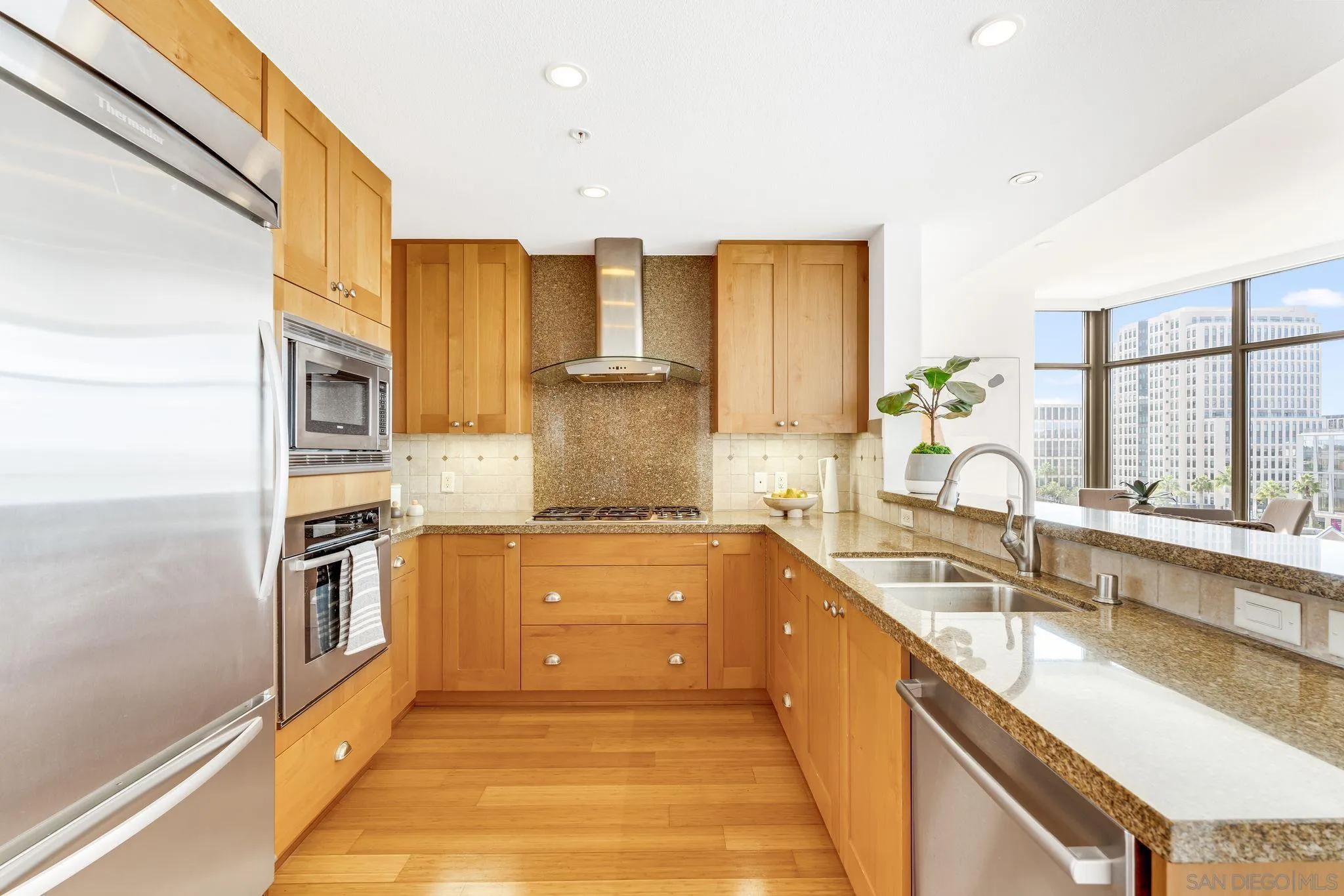 700 W E Street # 701