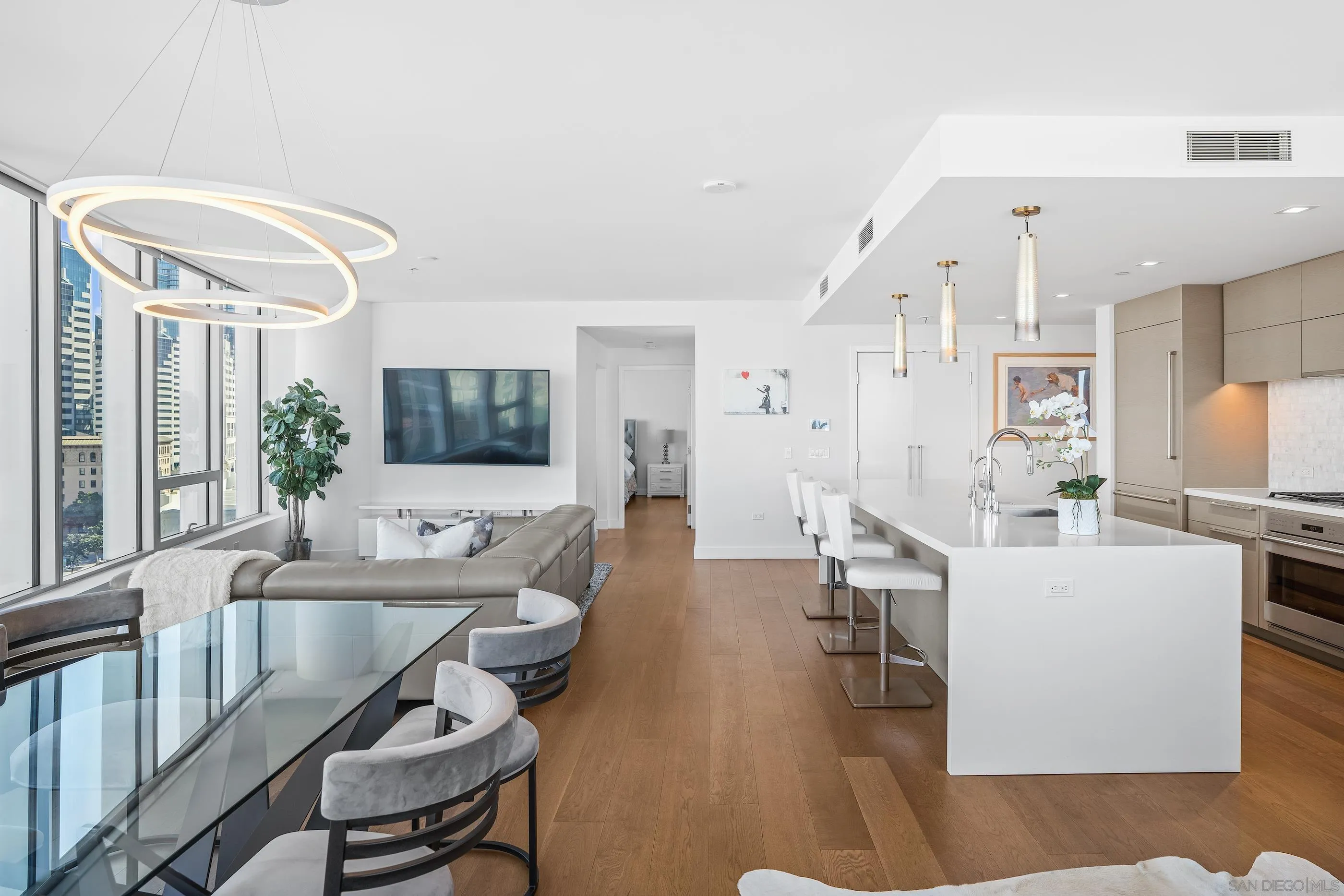 888 W E Street # 1101