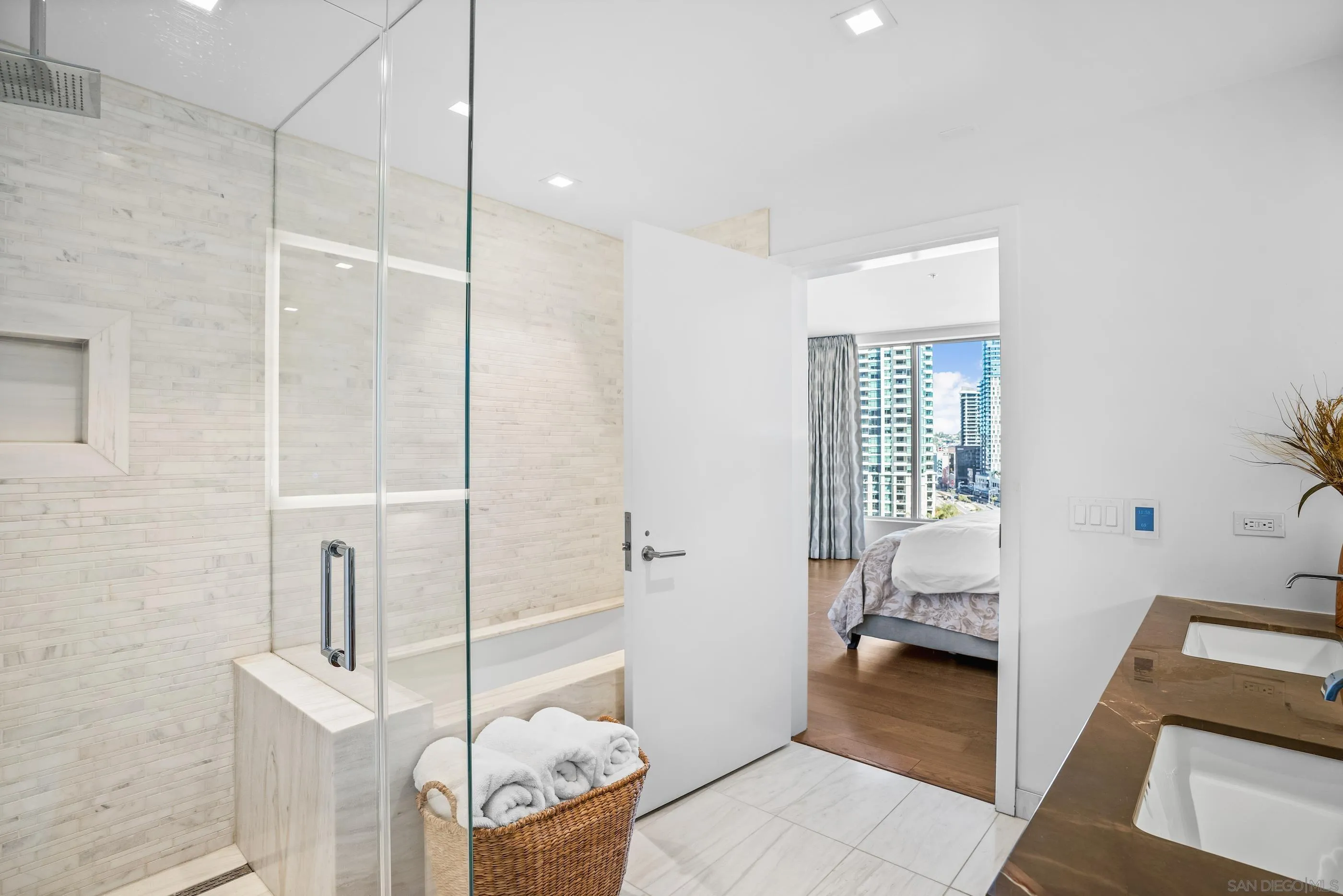 888 W E Street # 1101