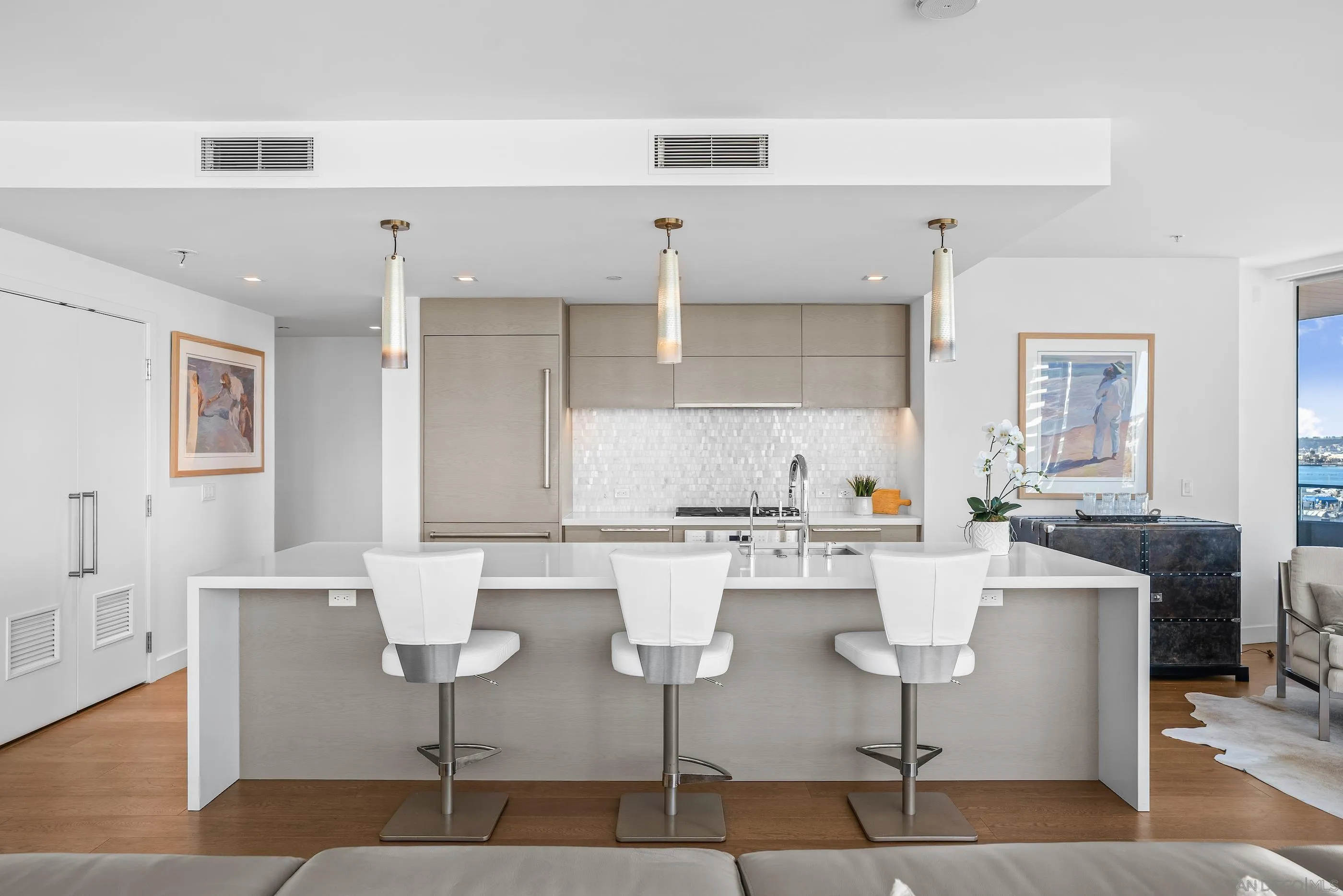 888 W E Street # 1101