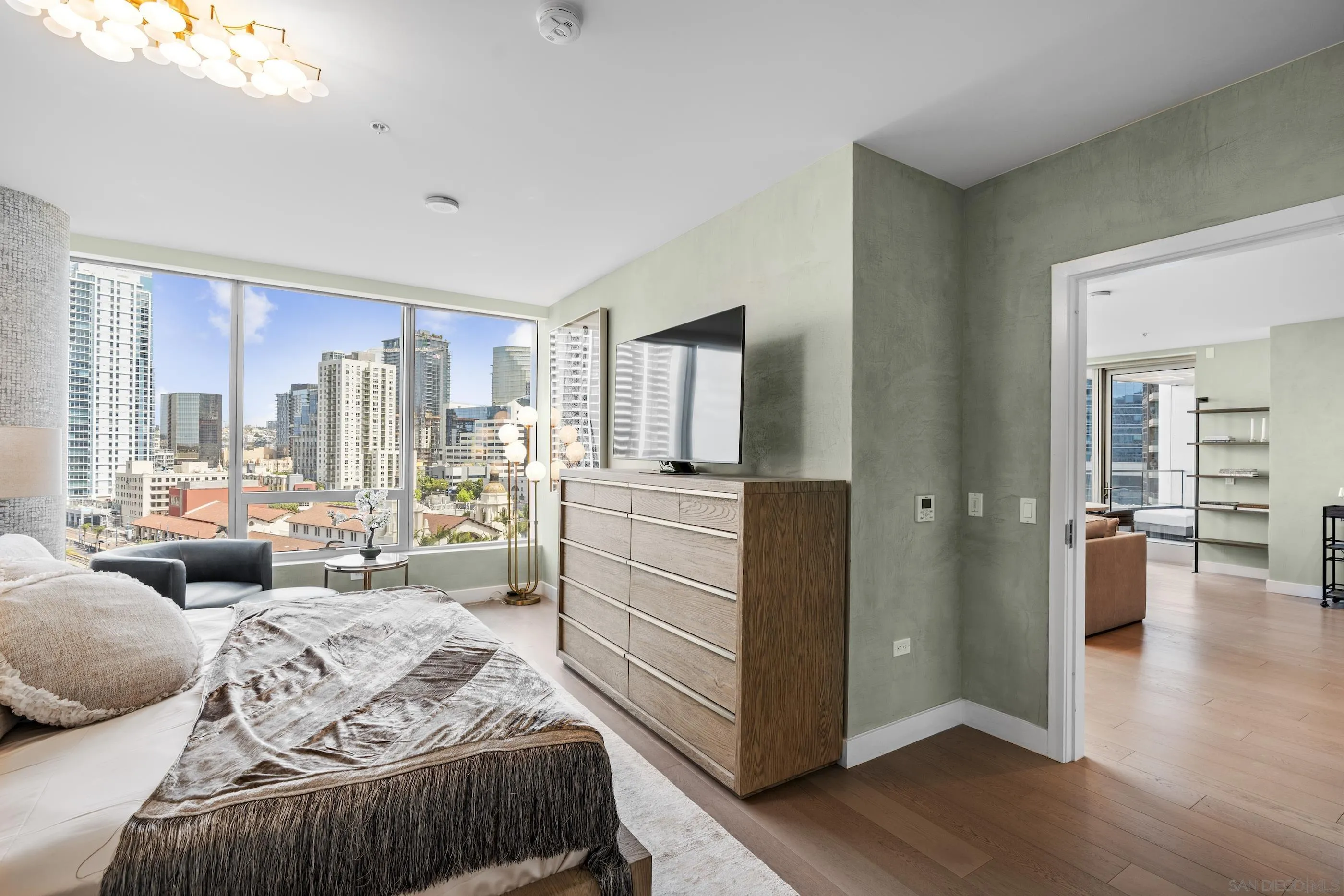 888 W E Street Unit 1106